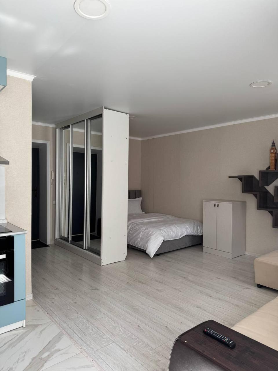 Seven City Apartments Semey Exterior foto