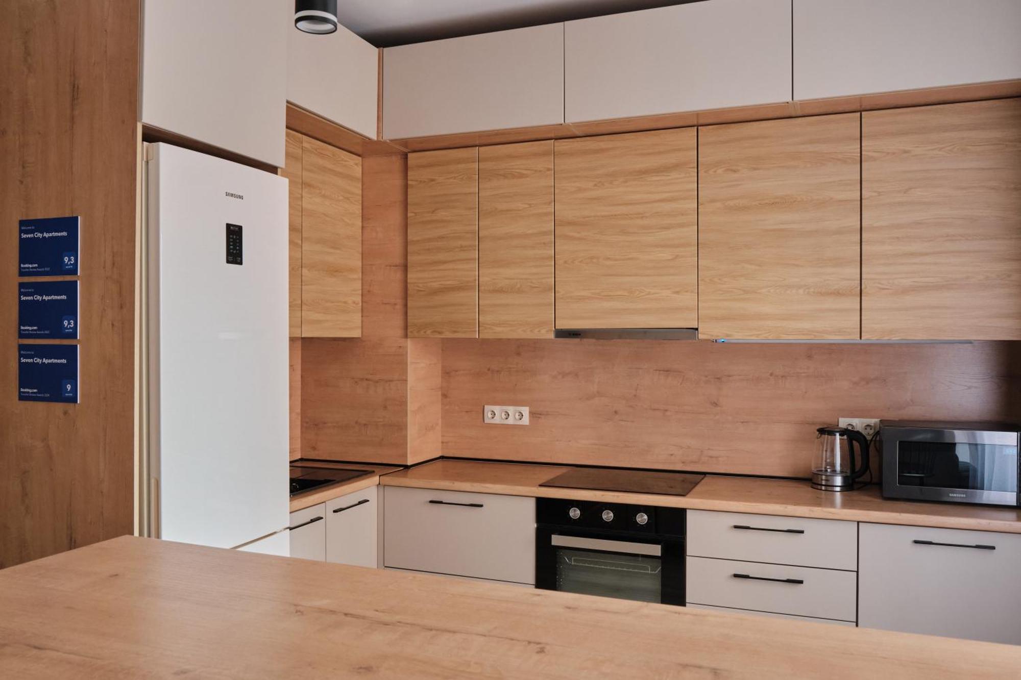 Seven City Apartments Semey Exterior foto