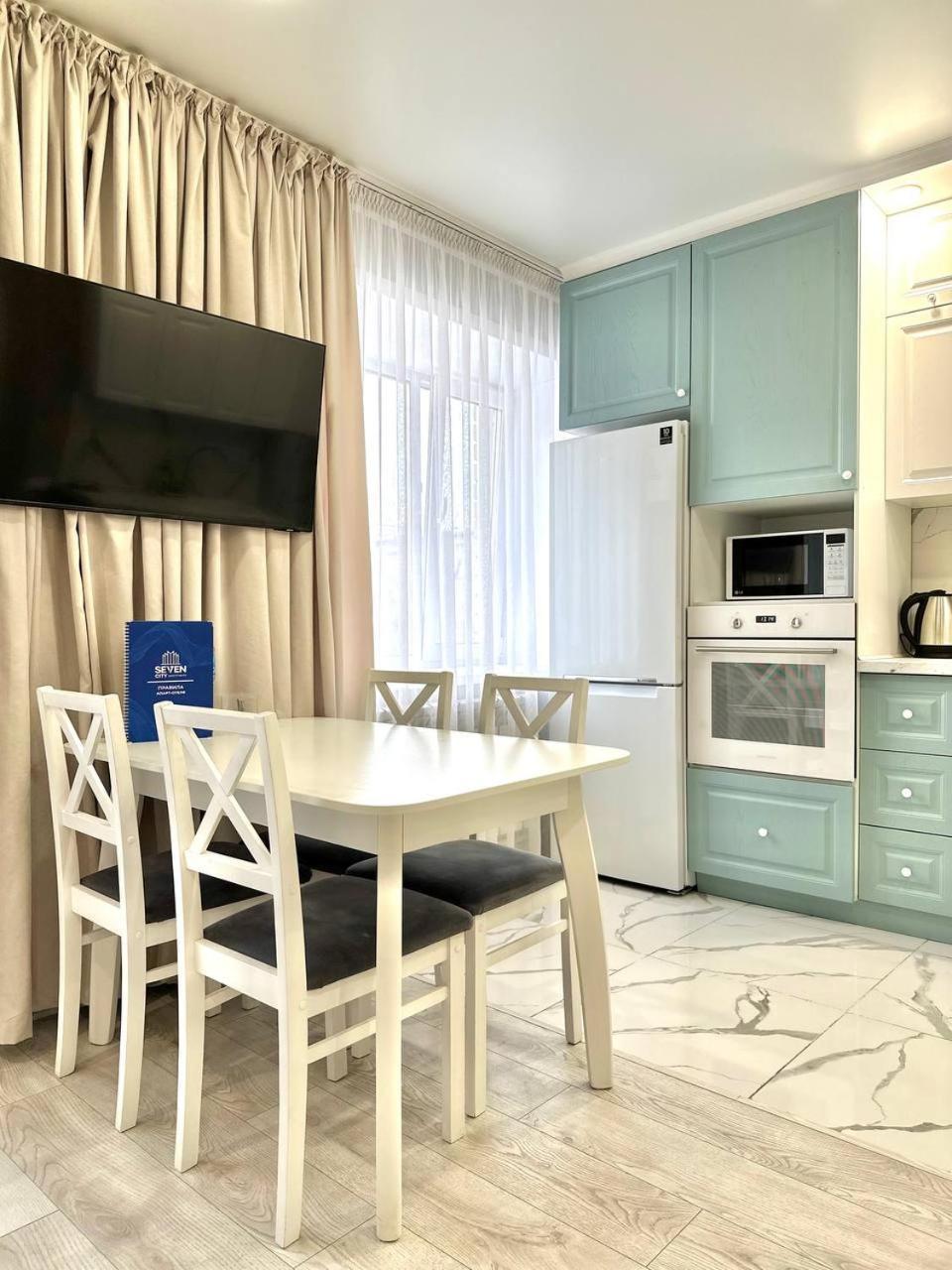 Seven City Apartments Semey Exterior foto