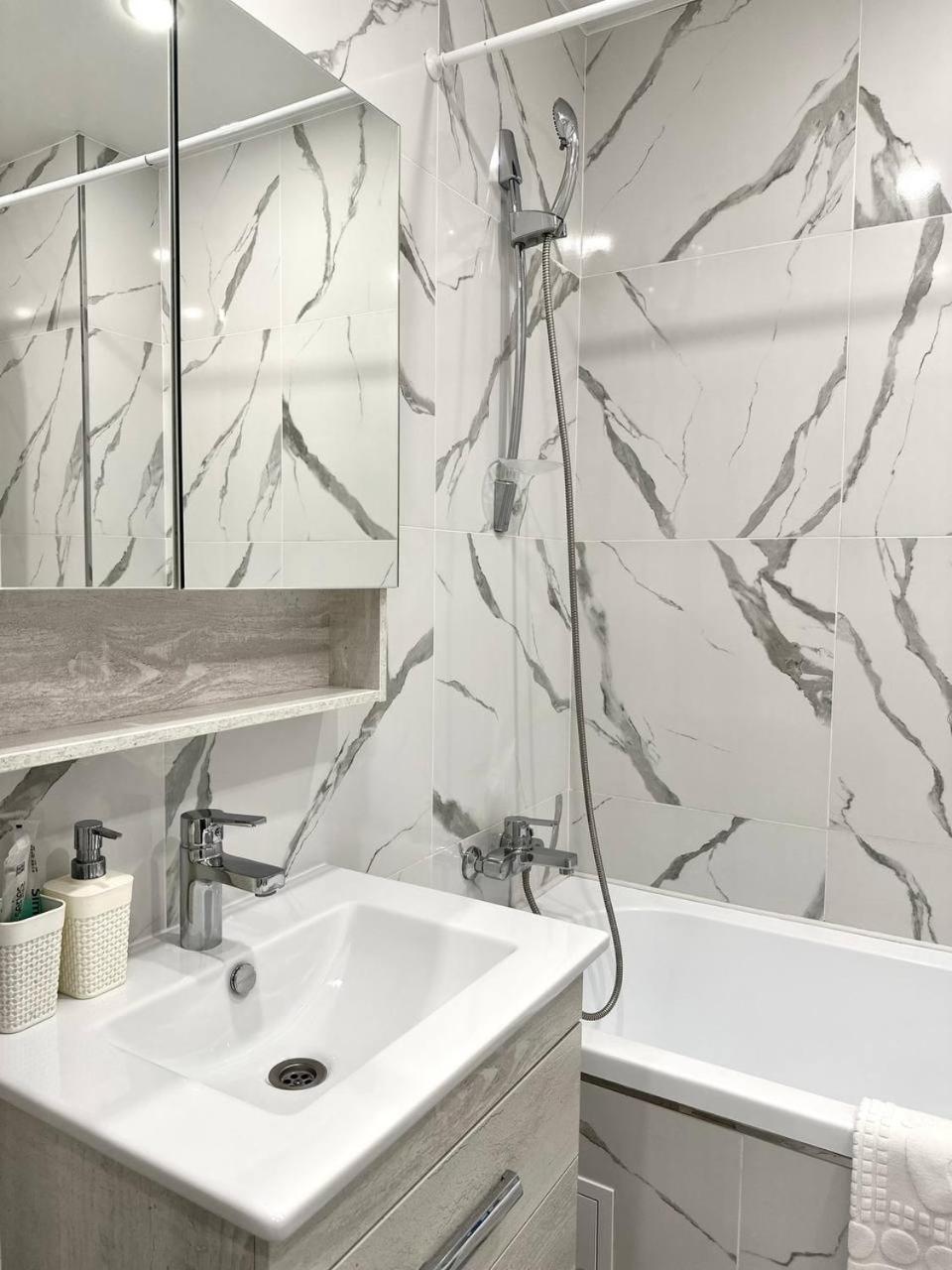 Seven City Apartments Semey Exterior foto